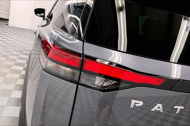 2025 Nissan Pathfinder Platinum 4WD - Cargo Package