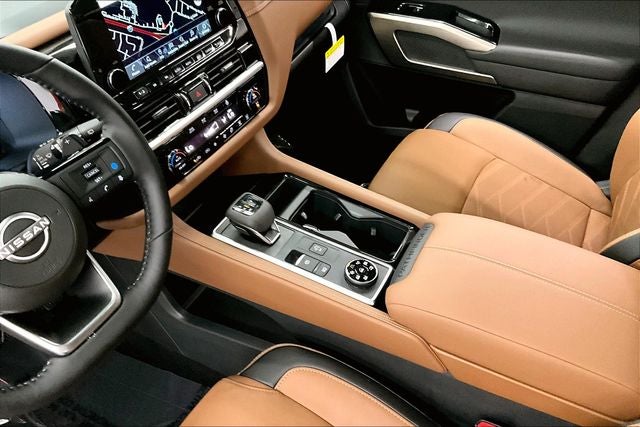 2025 Nissan Pathfinder Platinum 4WD - Cargo Package