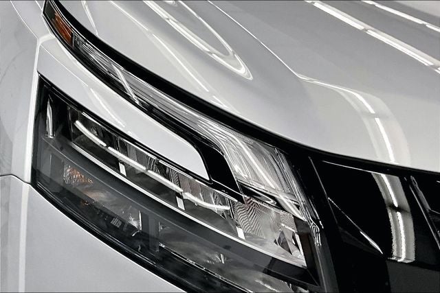 2025 Nissan Pathfinder Platinum 4WD - Black Appearance, Lighting, Cargo Pkgs