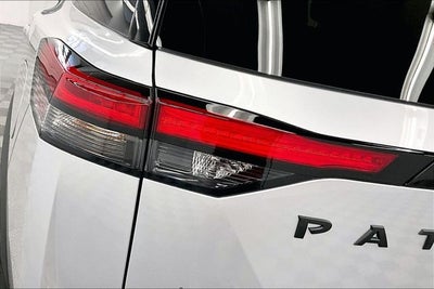 2025 Nissan Pathfinder Platinum 4WD - Black Appearance, Lighting, Cargo Pkgs