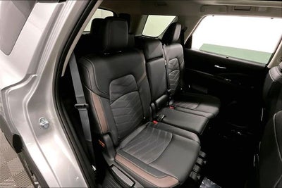 2025 Nissan Pathfinder Platinum 4WD - Black Appearance, Lighting, Cargo Pkgs