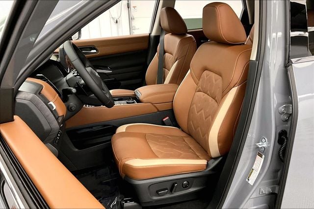 2026 Nissan Pathfinder Platinum 4WD - Cargo Package