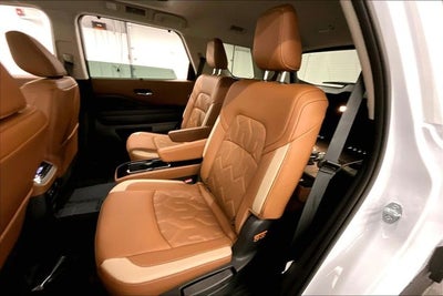 2026 Nissan Pathfinder Platinum 4WD - Accent, Captain Chairs, Cargo Pkgs