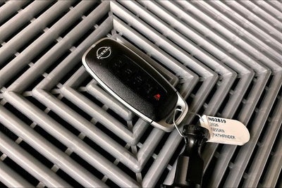 2026 Nissan Pathfinder Platinum 4WD - Accent, Captain Chairs, Cargo Pkgs