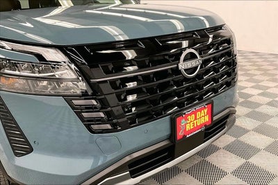 2026 Nissan Pathfinder Platinum 4WD - Captain Chairs, Lighting, Cargo Pkgs