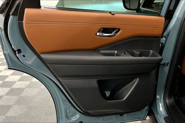 2026 Nissan Pathfinder Platinum 4WD - Captain Chairs, Lighting, Cargo Pkgs