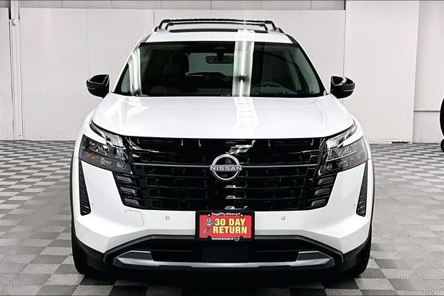 2026 Nissan Pathfinder Platinum 4WD - Captain Chairs, Accent, Cargo, Lighting Pkgs