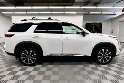 2026 Nissan Pathfinder Platinum 4WD - Captain Chairs, Accent, Cargo, Lighting Pkgs