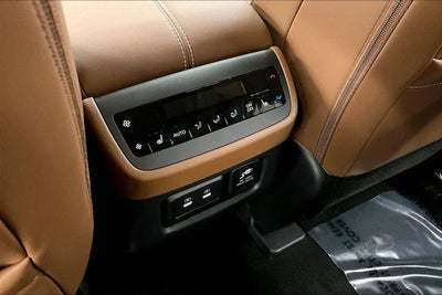 2026 Nissan Pathfinder Platinum 4WD - Captain Chairs, Accent, Cargo, Lighting Pkgs