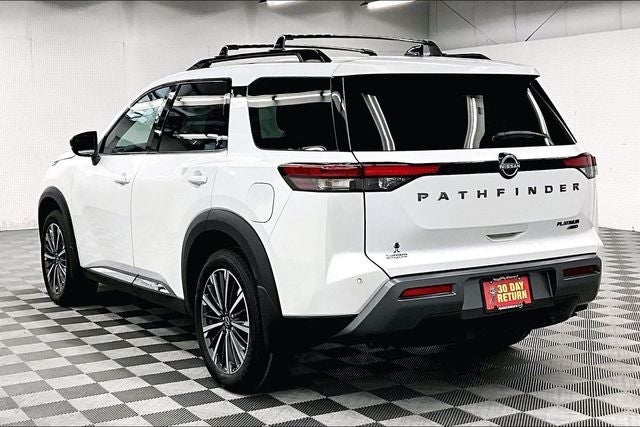 2026 Nissan Pathfinder Platinum 4WD - Captain Chairs, Accent, Cargo, Lighting Pkgs