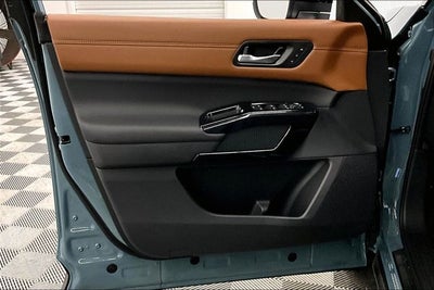 2026 Nissan Pathfinder Platinum 4WD - Captain Chairs, Accent, Lighting, Cargo Pkgs