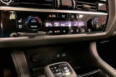 2023 Nissan Pathfinder Platinum