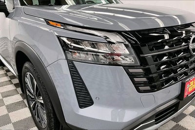 2026 Nissan Pathfinder Platinum 4WD - Captain Chairs and Cargo Packages