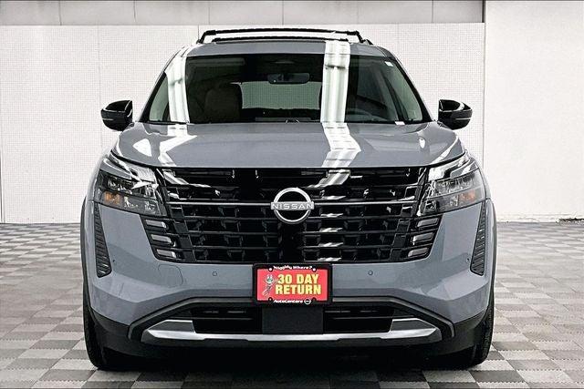 2026 Nissan Pathfinder Platinum 4WD - Captain Chairs and Cargo Packages