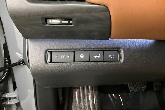 2026 Nissan Pathfinder Platinum 4WD - Captain Chairs and Cargo Packages