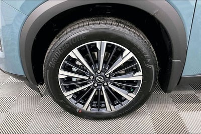 2026 Nissan Pathfinder Platinum 4WD - Captain Chairs and Cargo Packages