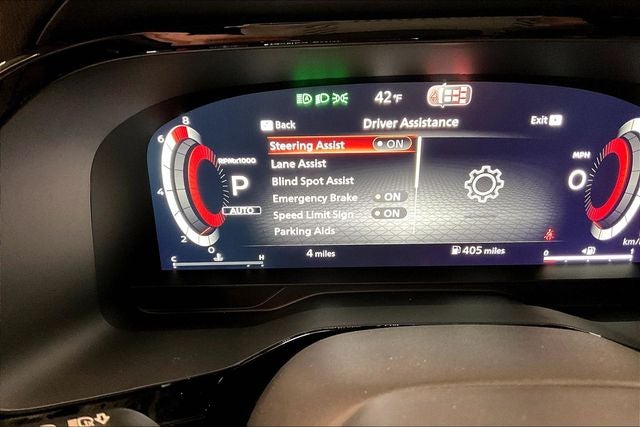 2026 Nissan Pathfinder Platinum 4WD - Captain Chairs and Cargo Packages