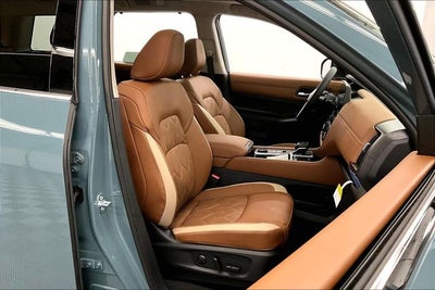 2026 Nissan Pathfinder Platinum 4WD - Captain Chairs and Cargo Packages