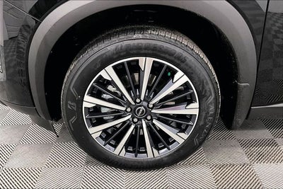 2026 Nissan Pathfinder Platinum 4WD - Captain Chairs and Cargo Pkgs