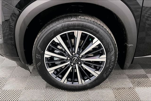 2026 Nissan Pathfinder Platinum 4WD - Captain Chairs and Cargo Pkgs