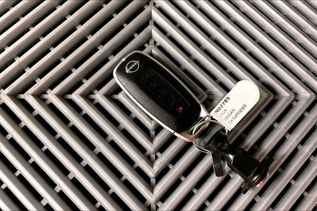 2026 Nissan Pathfinder Platinum 4WD - Captain Chairs and Cargo Pkgs