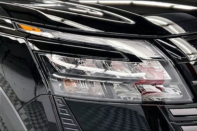 2026 Nissan Pathfinder Platinum 4WD - Captain Chairs and Cargo Pkgs