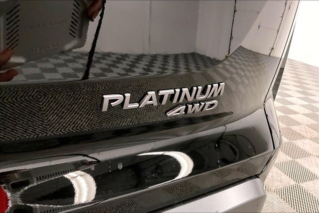 2026 Nissan Pathfinder Platinum 4WD - Captain Chairs and Cargo Pkgs