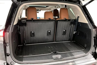 2026 Nissan Pathfinder Platinum 4WD - Captain Chairs and Cargo Pkgs