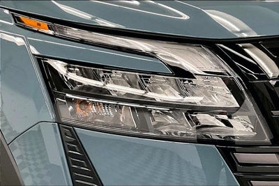 2026 Nissan Pathfinder Platinum 4WD - Captains Chairs and Cargo Pkgs