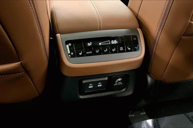2026 Nissan Pathfinder Platinum 4WD - Captains Chairs and Cargo Pkgs