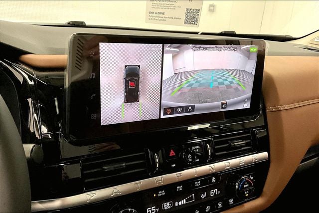 2026 Nissan Pathfinder Platinum 4WD - Captains Chairs and Cargo Pkgs