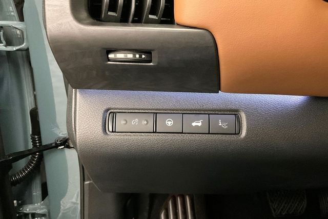 2026 Nissan Pathfinder Platinum 4WD - Captains Chairs and Cargo Pkgs