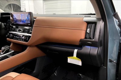 2026 Nissan Pathfinder Platinum 4WD - Captains Chairs and Cargo Pkgs