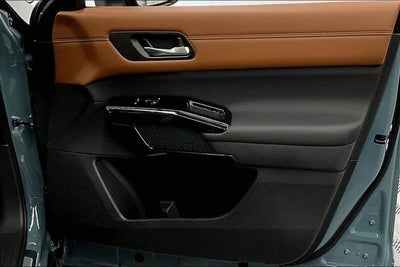 2026 Nissan Pathfinder Platinum 4WD - Captains Chairs and Cargo Pkgs