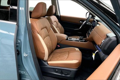 2026 Nissan Pathfinder Platinum 4WD - Captains Chairs and Cargo Pkgs