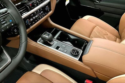 2026 Nissan Pathfinder Platinum 4WD - Captains Chairs and Cargo Pkgs