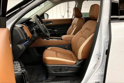 2026 Nissan Pathfinder Platinum 4WD - Captain Chairs, Accent, Cargo, Lighting Pkgs