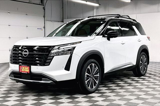 2026 Nissan Pathfinder Platinum 4WD - Captain Chairs, Accent, Cargo, Lighting Pkgs