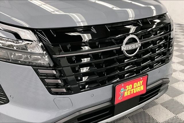 2026 Nissan Pathfinder Platinum 4WD - Accent, Captain Chairs, Lighting, Cargo Pkgs