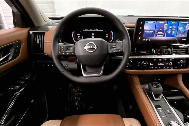 2026 Nissan Pathfinder Platinum 4WD - Accent, Captain Chairs, Lighting, Cargo Pkgs