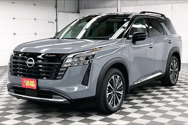 2026 Nissan Pathfinder Platinum 4WD - Accent, Captain Chairs, Lighting, Cargo Pkgs