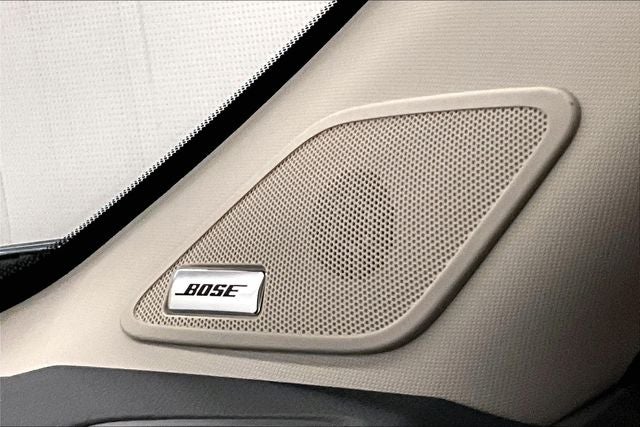 2026 Nissan Pathfinder Platinum 4WD - Accent, Captain Chairs, Lighting, Cargo Pkgs