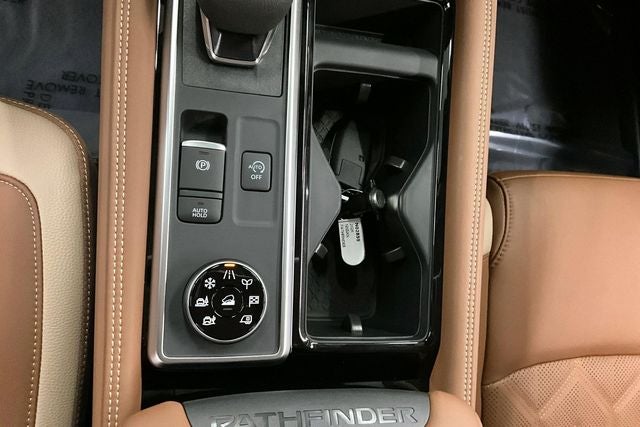 2026 Nissan Pathfinder Platinum 4WD - Accent, Captain Chairs, Lighting, Cargo Pkgs