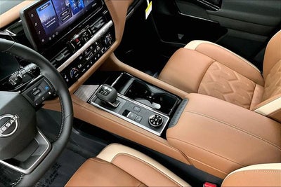 2026 Nissan Pathfinder Platinum 4WD - Accent, Captain Chairs, Lighting, Cargo Pkgs