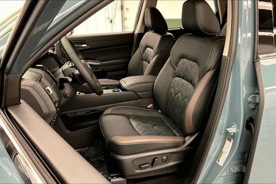 2026 Nissan Pathfinder Platinum 4WD - Captain Chairs and Cargo Packages