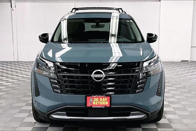 2026 Nissan Pathfinder Platinum 4WD - Captain Chairs and Cargo Packages
