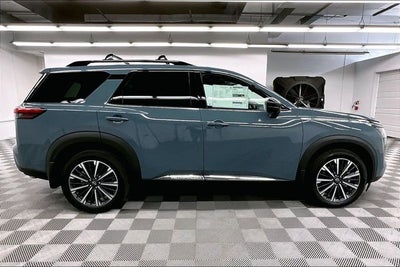 2026 Nissan Pathfinder Platinum 4WD - Captain Chairs and Cargo Packages