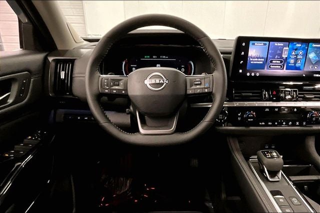 2026 Nissan Pathfinder Platinum 4WD - Captain Chairs and Cargo Packages