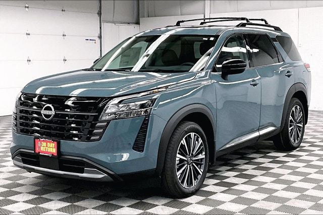 2026 Nissan Pathfinder Platinum 4WD - Captain Chairs and Cargo Packages