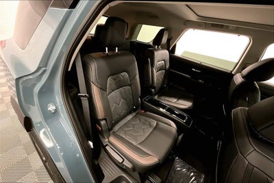 2026 Nissan Pathfinder Platinum 4WD - Captain Chairs and Cargo Packages